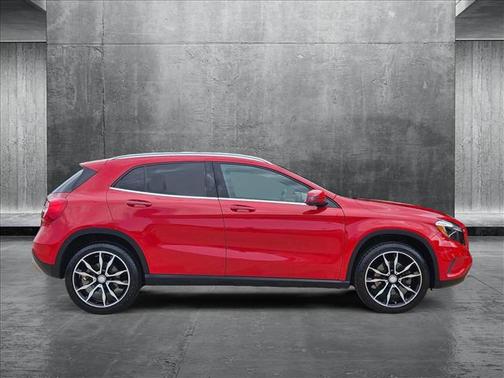 2017 Mercedes-Benz GLA 250 Base