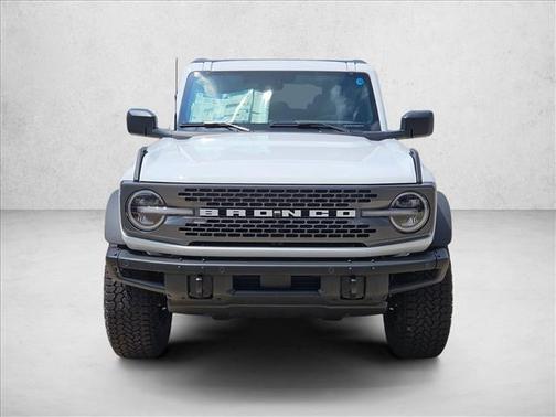 Oxford White 2026 Ford Bronco Badlands