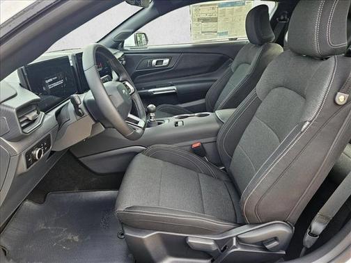 Oxford White 2026 Ford Mustang GT