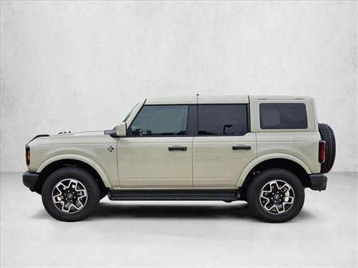 Desert Sand 2026 Ford Bronco Outer Banks