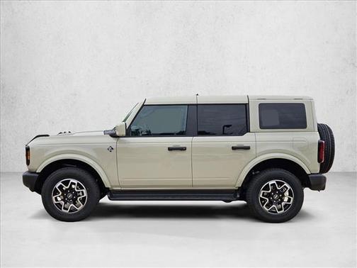 Desert Sand 2026 Ford Bronco Outer Banks