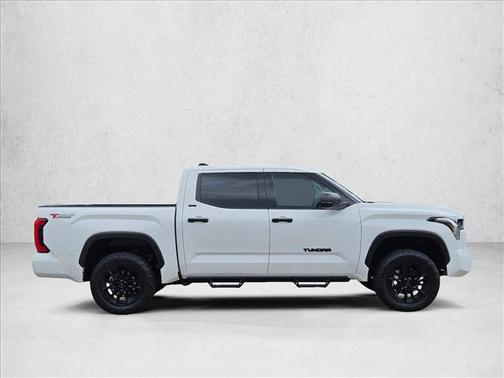 Ice Cap 2023 Toyota Tundra SR5