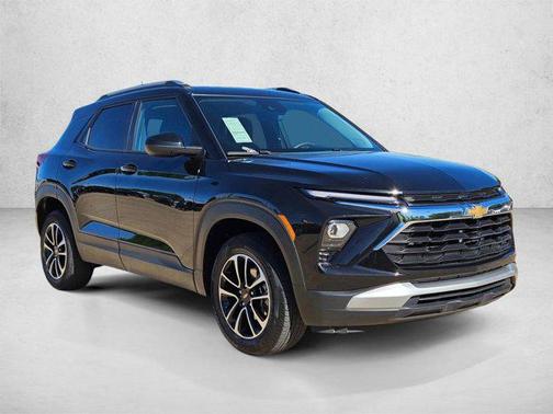 Mosaic Black Metallic 2025 Chevrolet Trailblazer LT