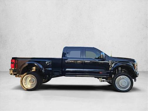 Agate Black Metallic 2024 Ford F-450 Limited