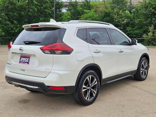 Pearl White Tricoat 2020 Nissan Rogue SV