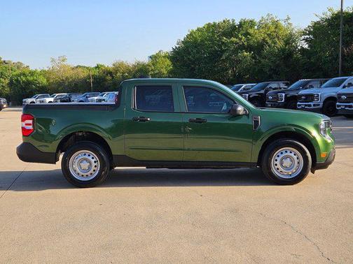 Eruption Green 2025 Ford Maverick XL
