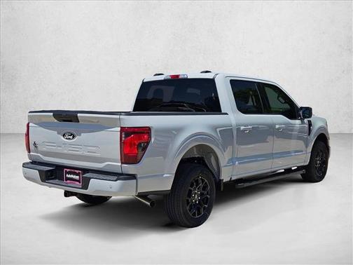 Avalanche 2026 Ford F-150 XLT