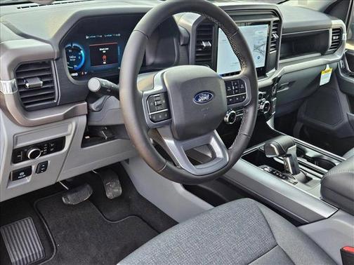2025 Ford F-150 Lightning XLT