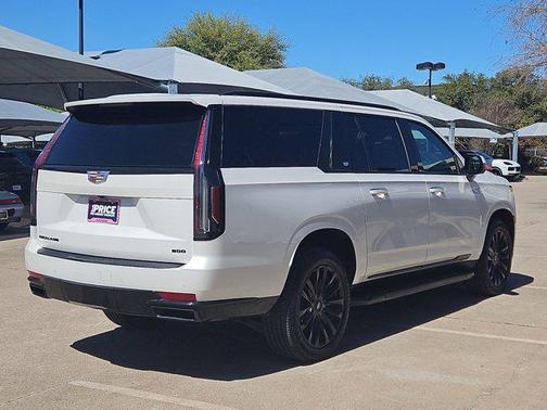 2022 Cadillac Escalade ESV Luxury