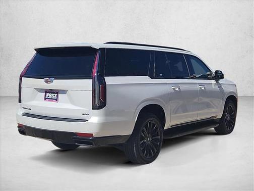 2022 Cadillac Escalade ESV Luxury