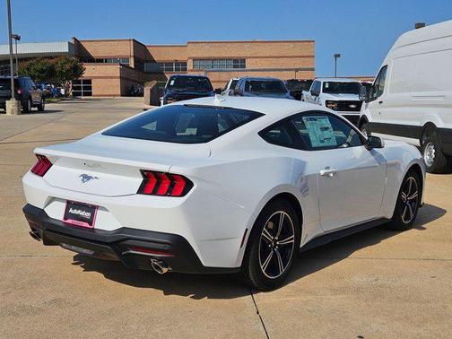 2025 Ford Mustang EcoBoost