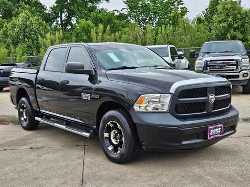 Brilliant Black Crystal Pearlcoat 2015 RAM 1500 Tradesman