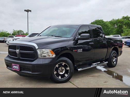 Brilliant Black Crystal Pearlcoat 2015 RAM 1500 Tradesman