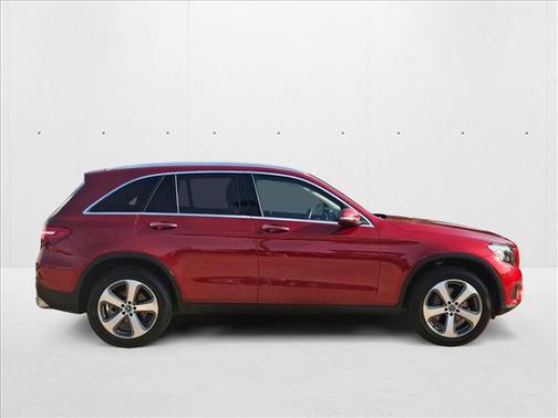 2017 Mercedes-Benz GLC 300 4MATIC