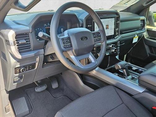 Avalanche 2026 Ford F-150 XLT