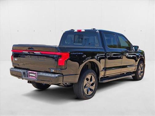 2025 Ford F-150 Lightning LARIAT