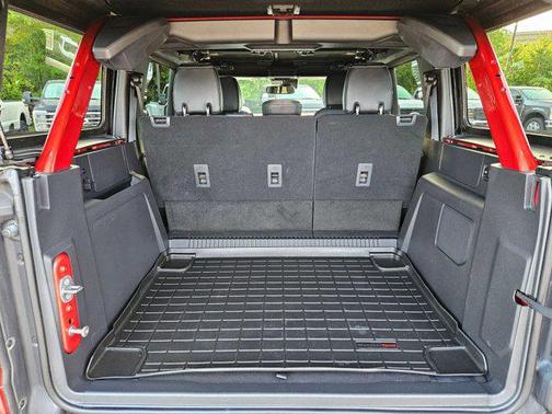 Hot Pepper Red Metallic Tinted Clearcoat 2024 Ford Bronco Wildtrak