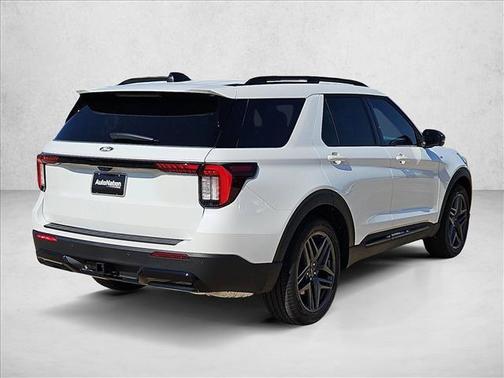 Star White Metallic Tri-Coat 2027 Ford Explorer ST-Line