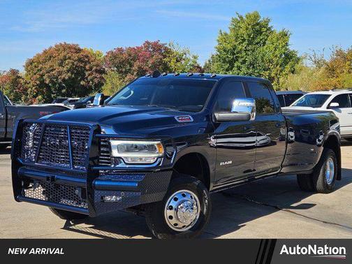 2024 RAM 3500 Laramie Crew Cab 4x4 8' Box