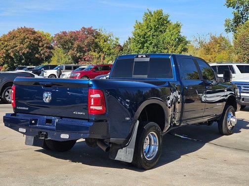 2024 RAM 3500 Laramie Crew Cab 4x4 8' Box