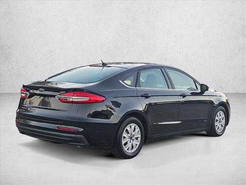 2019 Ford Fusion S