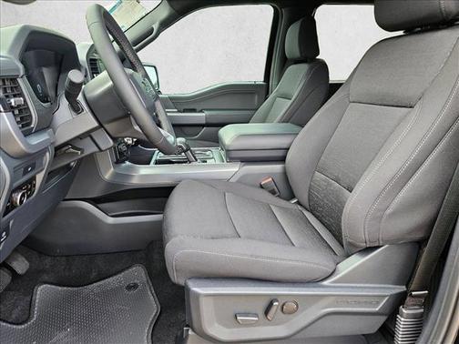 Agate Black Metallic 2026 Ford F-150 XLT