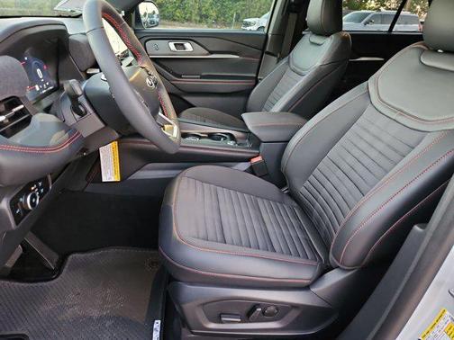 Space White Metallic 2026 Ford Explorer ST-Line