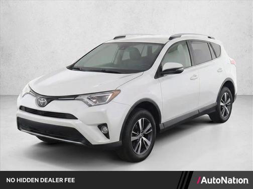 Super White 2017 Toyota RAV4 XLE