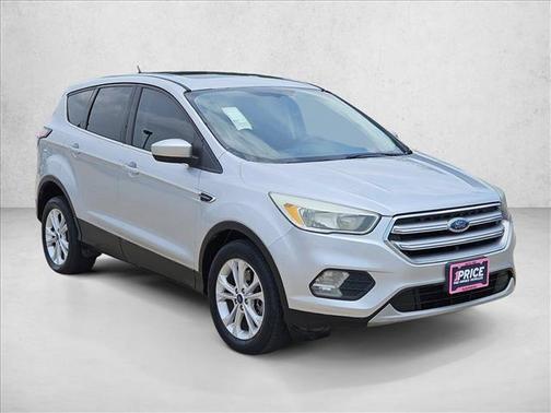 Silver/Gray 2017 Ford Escape SE