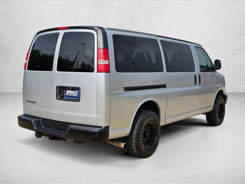 Silver Ice Metallic 2015 Chevrolet Express 2500 LT