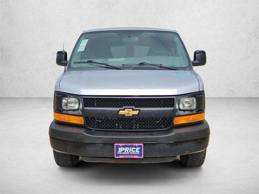 Silver Ice Metallic 2015 Chevrolet Express 2500 LT