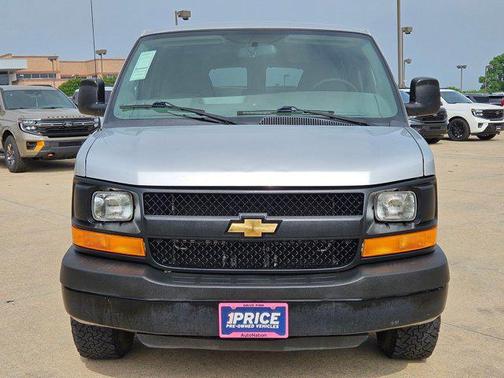 Silver Ice Metallic 2015 Chevrolet Express 2500 LT