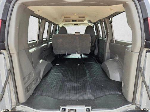 Silver Ice Metallic 2015 Chevrolet Express 2500 LT