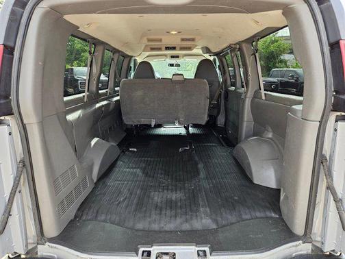 Silver Ice Metallic 2015 Chevrolet Express 2500 LT