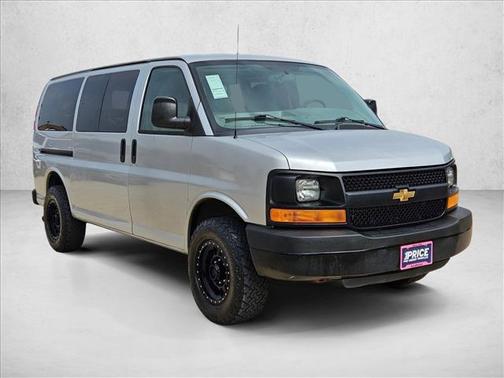 Silver Ice Metallic 2015 Chevrolet Express 2500 LT