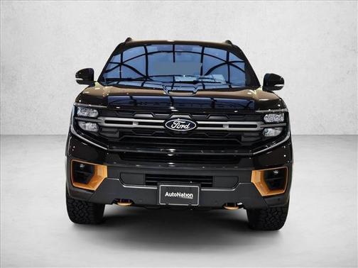 Agate Black Metallic 2027 Ford Expedition Tremor