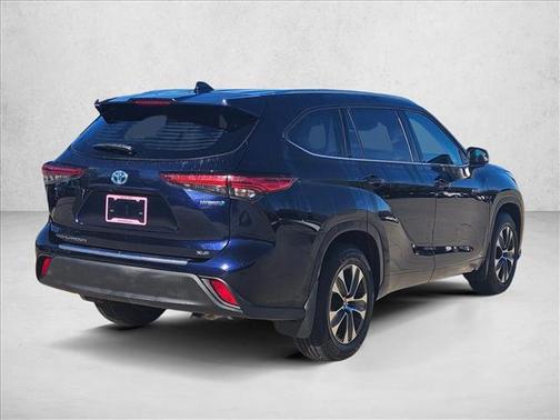 2020 Toyota Highlander Hybrid XLE