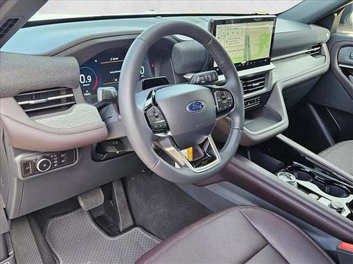 Star White Metallic Tri-Coat 2026 Ford Explorer Platinum