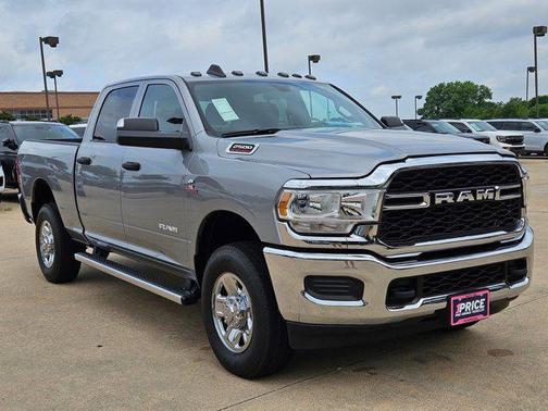 Billet Silver Metallic Clearcoat 2022 RAM 2500 Tradesman Crew Cab 4x4 6'4' Box