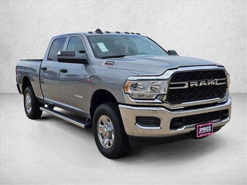 Billet Silver Metallic Clearcoat 2022 RAM 2500 Tradesman Crew Cab 4x4 6'4' Box