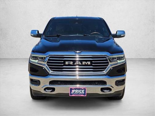 Diamond Black Crystal Pearlcoat 2022 RAM 1500 Longhorn