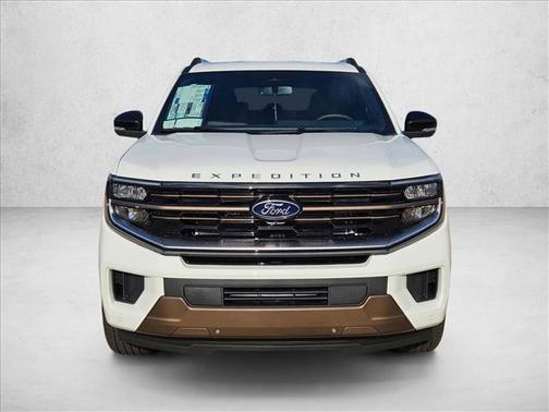 Star White Metallic Tri-Coat 2026 Ford Expedition King Ranch