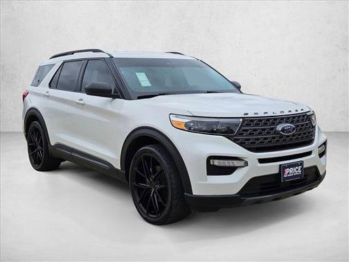 Star White Metallic Tri-Coat 2021 Ford Explorer XLT
