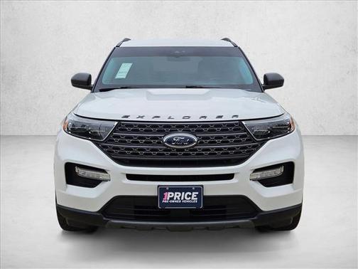Star White Metallic Tri-Coat 2021 Ford Explorer XLT