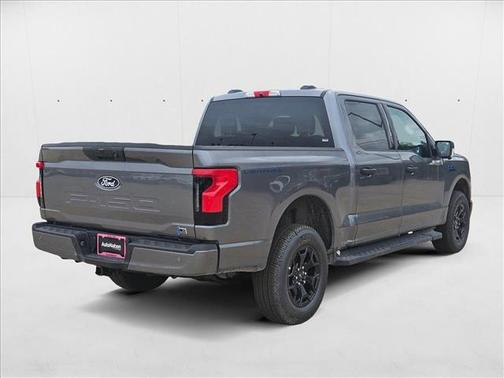 2025 Ford F-150 Lightning XLT