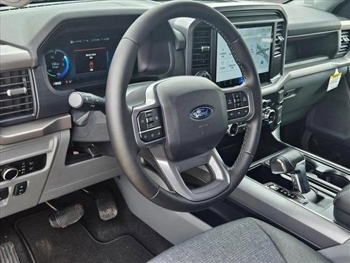 2025 Ford F-150 Lightning XLT