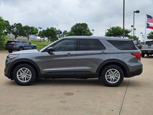 Carbonized Gray Metallic 2026 Ford Explorer Active