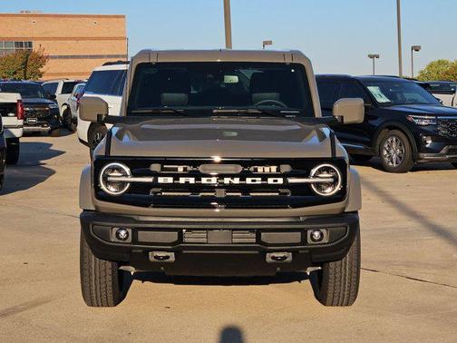 Marsh Gray 2026 Ford Bronco Outer Banks