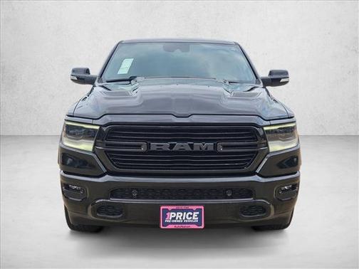 Diamond Black Crystal Pearlcoat 2021 RAM 1500 Laramie