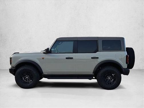 Desert Sand 2026 Ford Bronco Badlands
